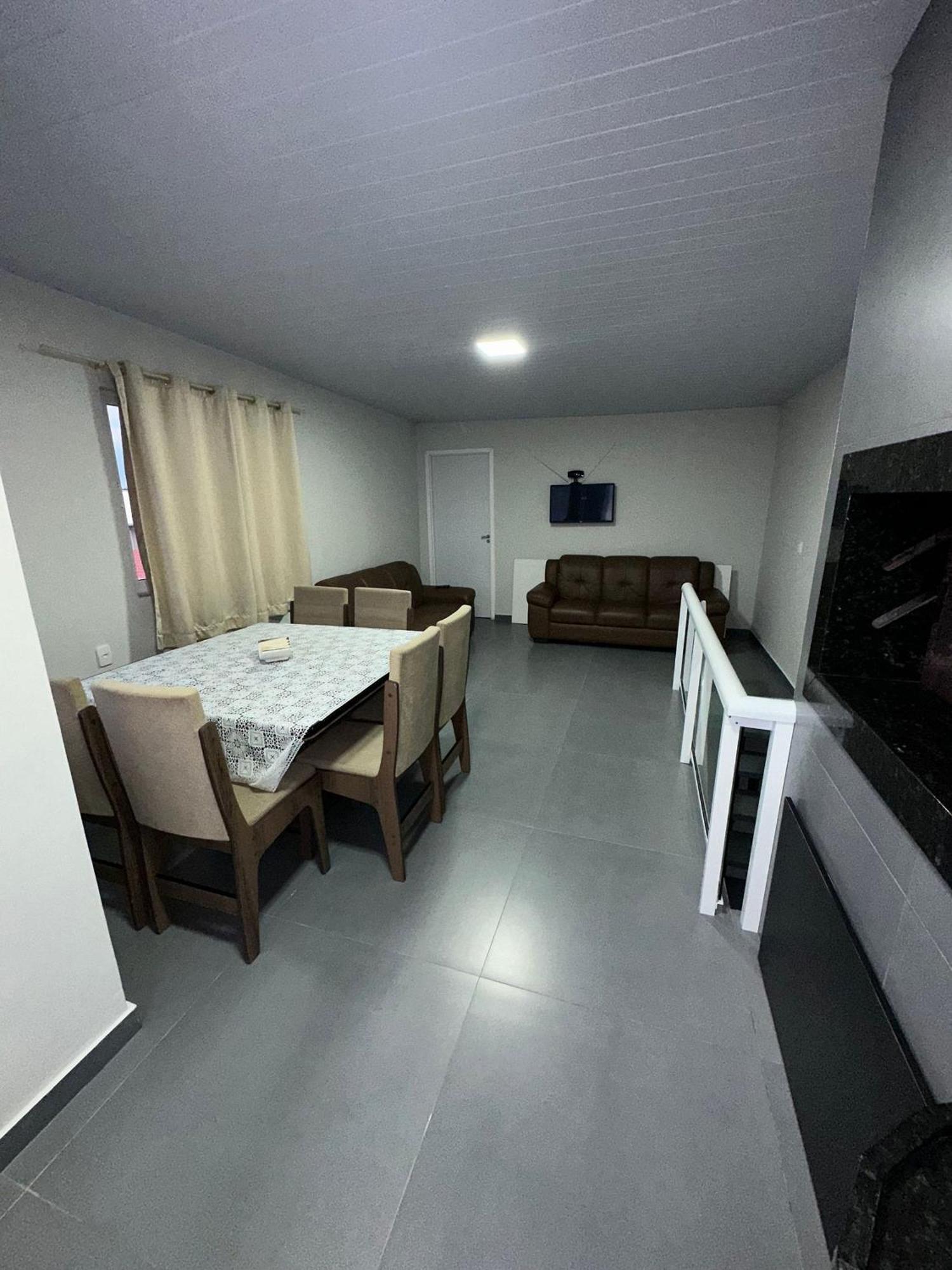 Residencial Wrubleski Sc Pinheira Eksteriør bilde