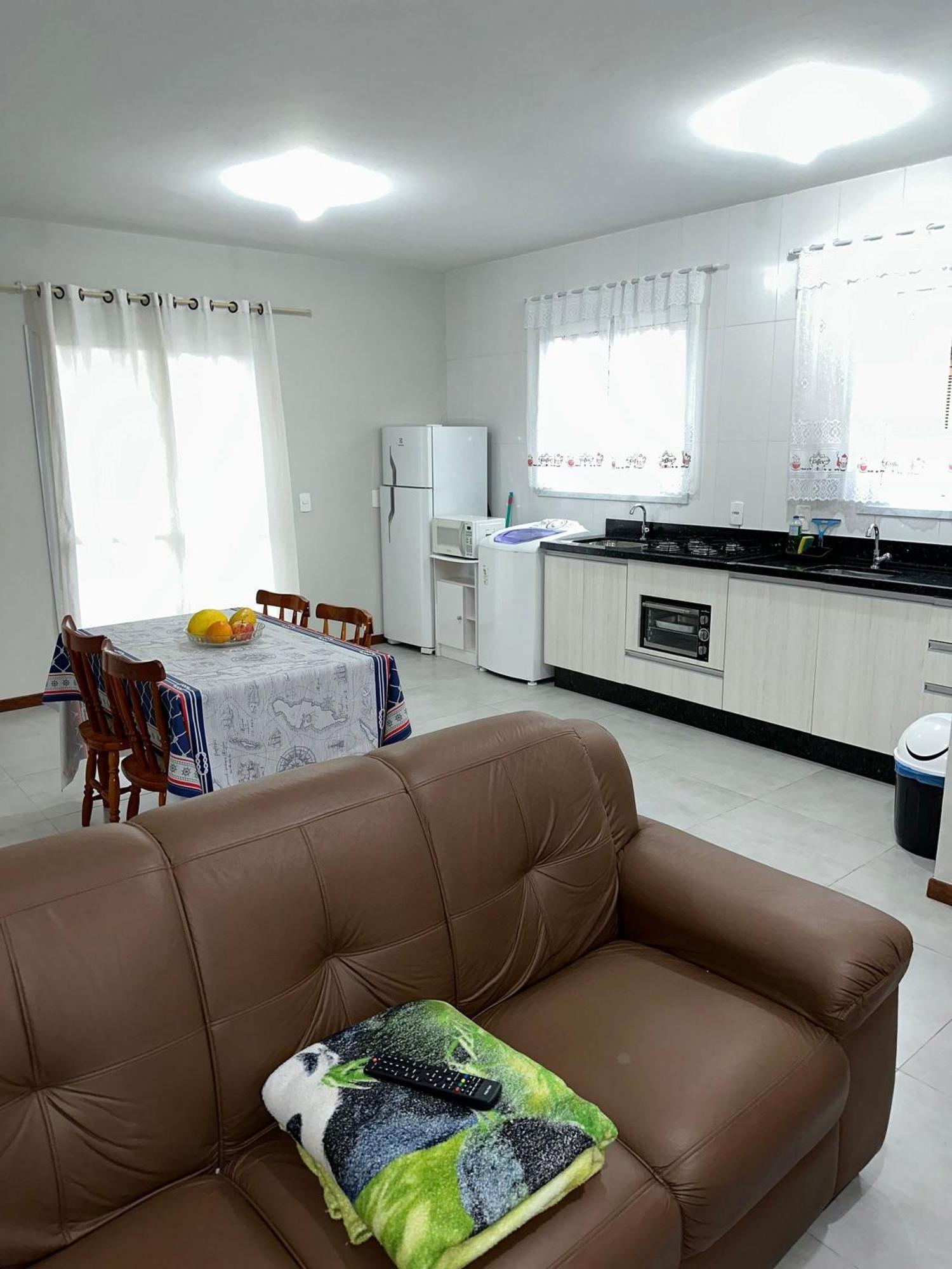 Residencial Wrubleski Sc Pinheira Eksteriør bilde